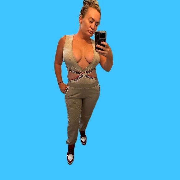 🔥MOSCHINO🔥 WOMAN'S GREY BODYSUIT sexy, sexy, sexy - SIZE LARGE *NWT - Picture 9 of 15